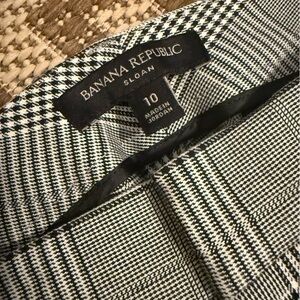 Banana Republic Black and White Checkered Pants